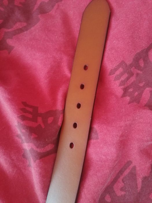 Vând curea de piele