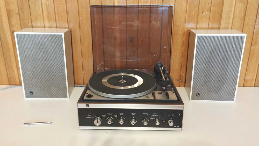 pt discuri vinil un  pickup Dual HS130 multidisc cu boxe