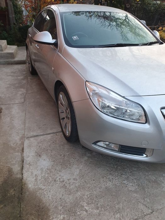 Opel Insignia 1.6 benzina/euro 5/VOLAN DREAPTA