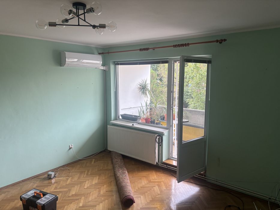 Apartament 3 camere + garaj sub bloc- Grand- ultracentral, proprietar