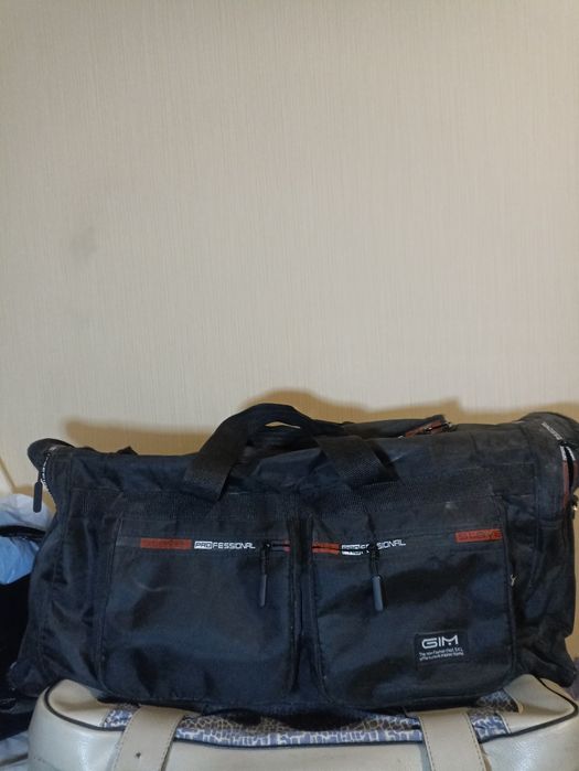 Сумка большая , чемодан