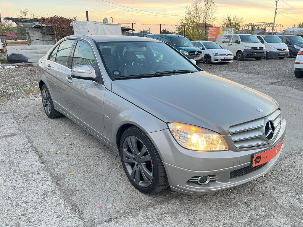 Vand Mercedes c 2008