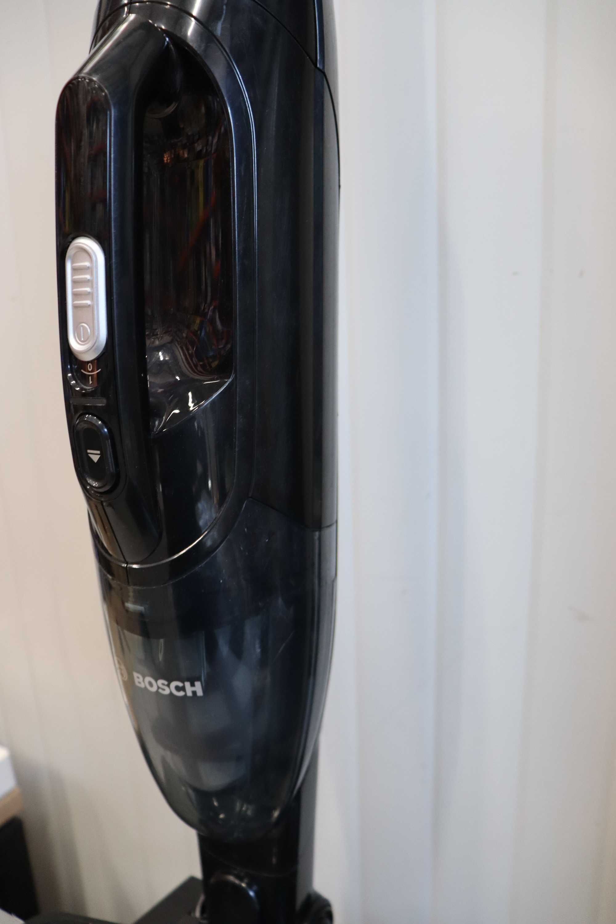 Bosch Readyy Serie 2 Акумулаторна безжична прахосмукачка 20V Max 2в1