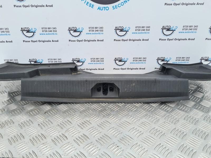 Capac plastic portbagaj incuietoare de pe caroserie Opel Corsa D facel