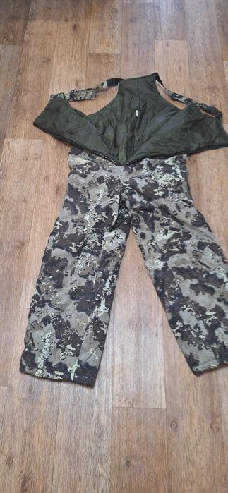 Роба. Продам зимний комбинезон для работы, рыбалки, охоты.Размер 48-50