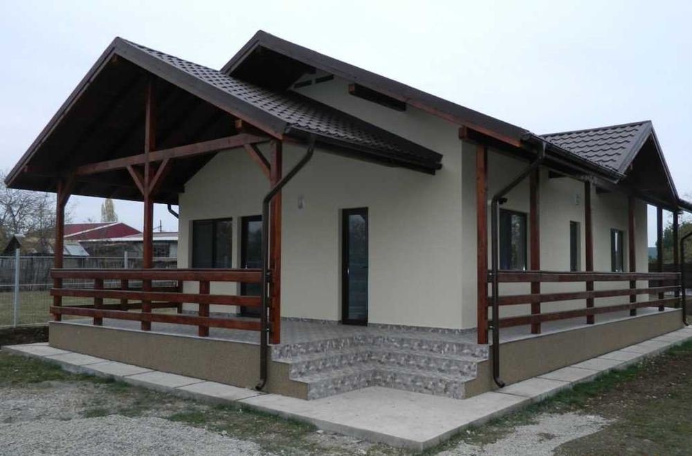 Servicii complete de la A la Z • Montaj și reparații acoperișuri