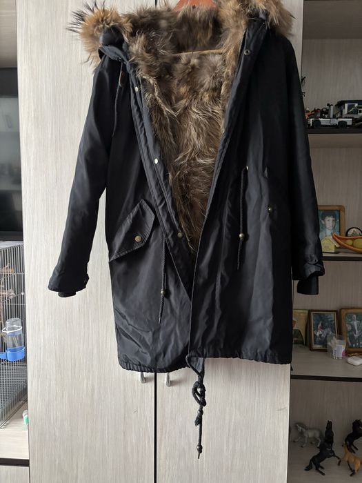 Зимняя куртка меховая с копюшоном!
