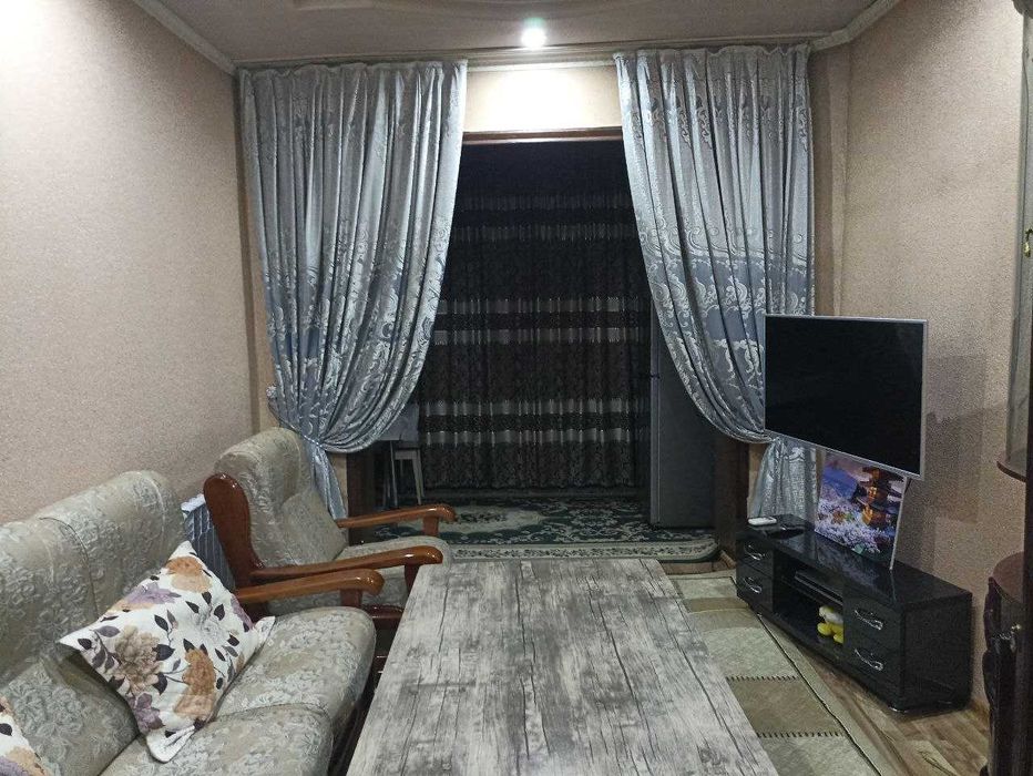 Продаётся 4-х комнатная квартира со всеми удобствами. (78 кв2)