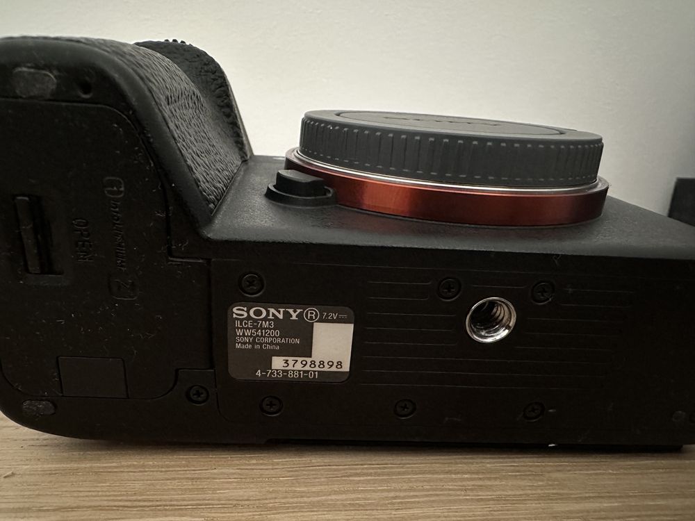 Vand aparat foto Sony A73