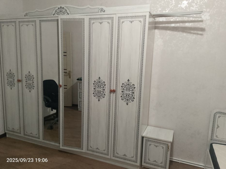 BRB bank yonida 3 xona 90 kvmli kvartira