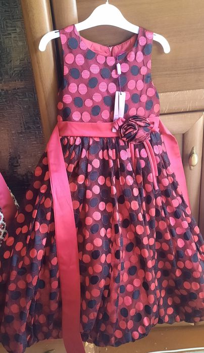 Новое платье для девочки 5 - 7 лет