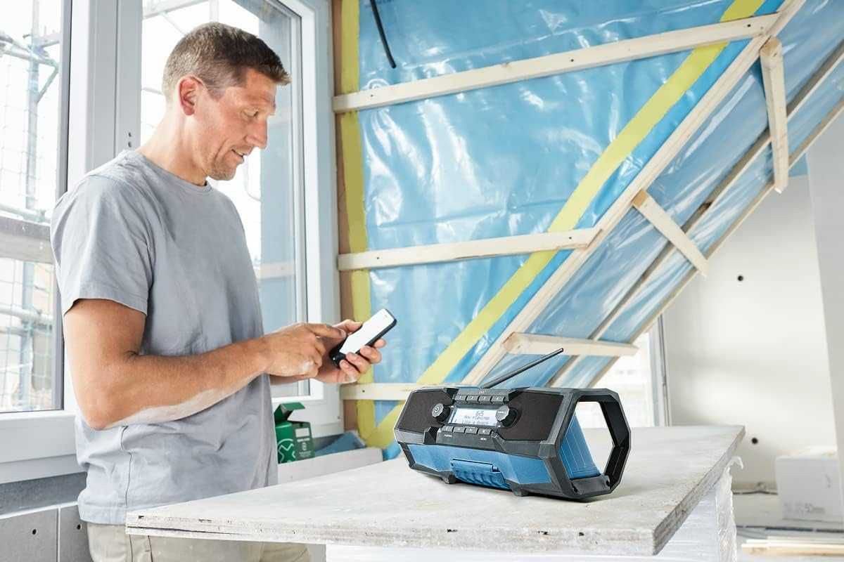 Bosch Professional GPB 18V-2C/2SC,строително радио,FM,DAB+,Bluetooth