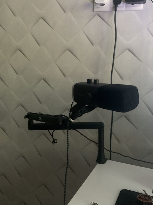 Продаю fifine am 8 с стойкой