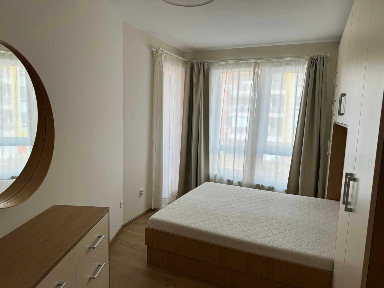 Дава се под наем Двустаен апартамент в София, Младост 2 - 62 кв.м за 700 € - Снимка #2
