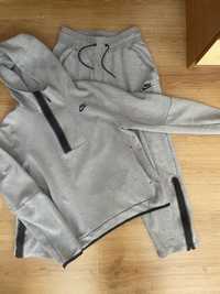 Nike Tech Fleece Gri