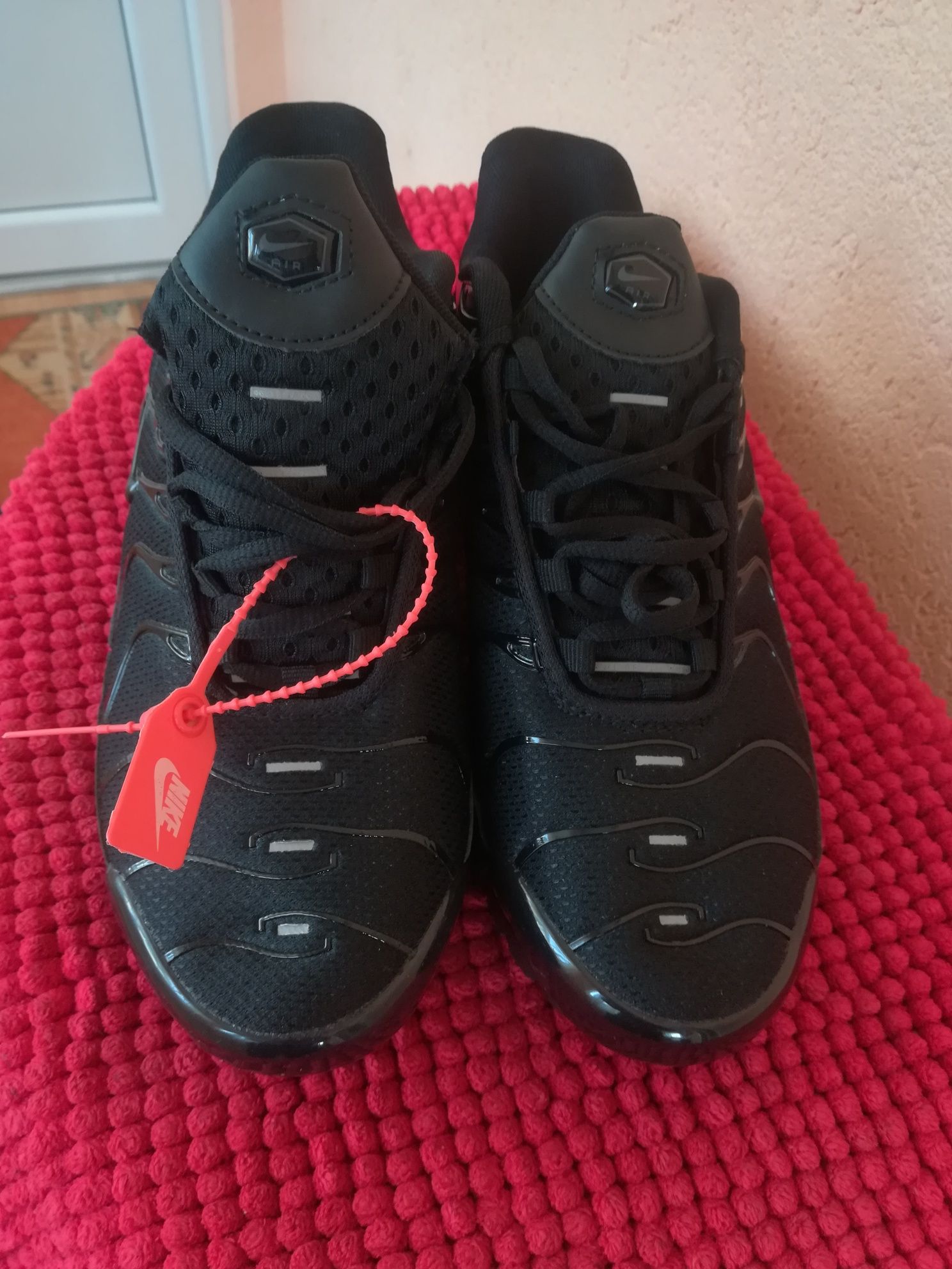 Adidași noi Nike Air TN nr 42 bărbați