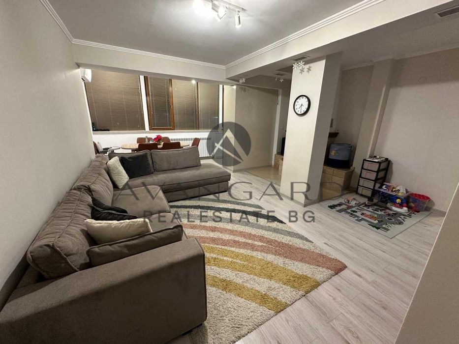 Продава се Четиристаен апартамент в Пловдив, Кючук Париж - 130 кв.м за 1570 €/кв.м - Снимка #4
