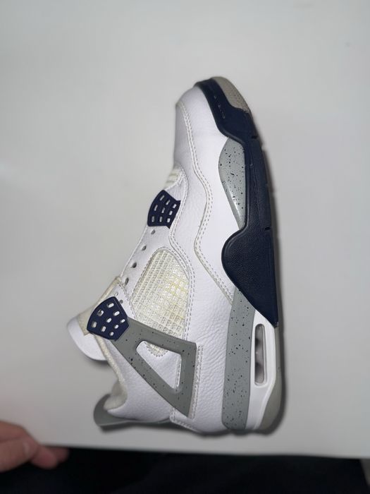 Air Jordan 4 Retro Midnight Navy