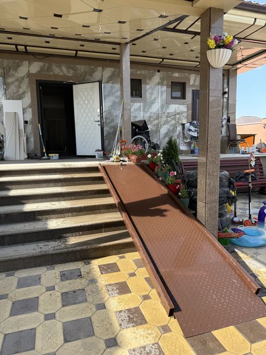 Пандус на лестницу для инвалидов