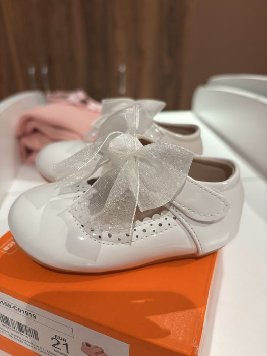 Официални бебешки обувки