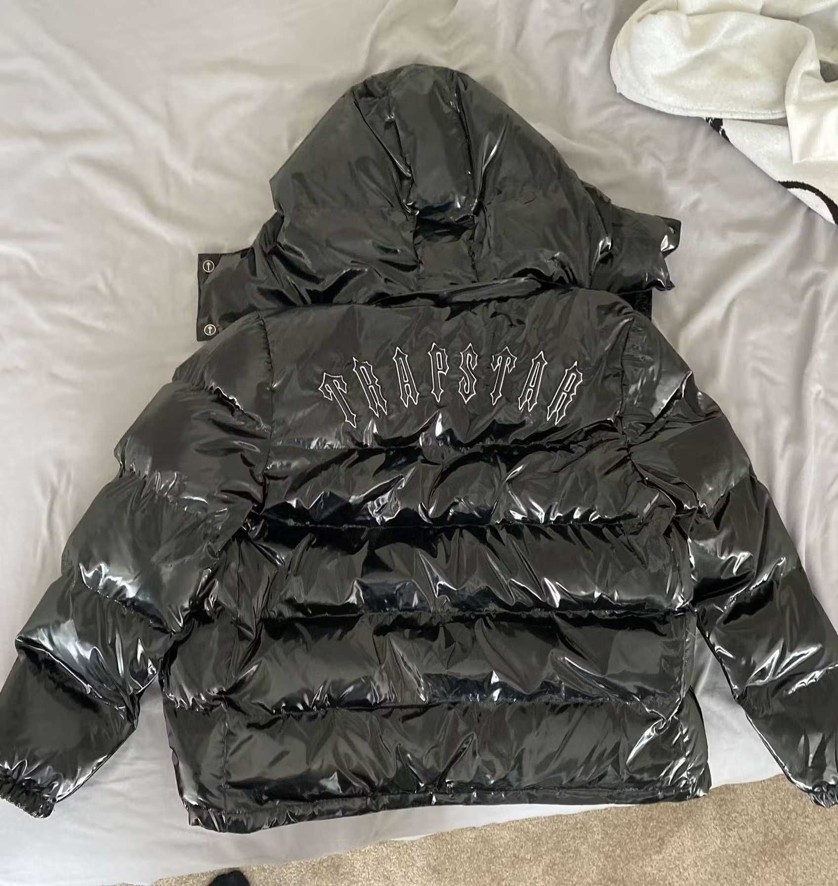 Geaca Trapstar Shiny Irongate Detachable Hooded Puffer Jacket