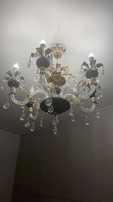 Люстры .Почти новые.