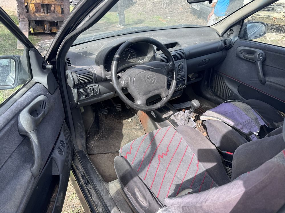 Opel Corsa GSi 1.6i 16v 1999г На Части