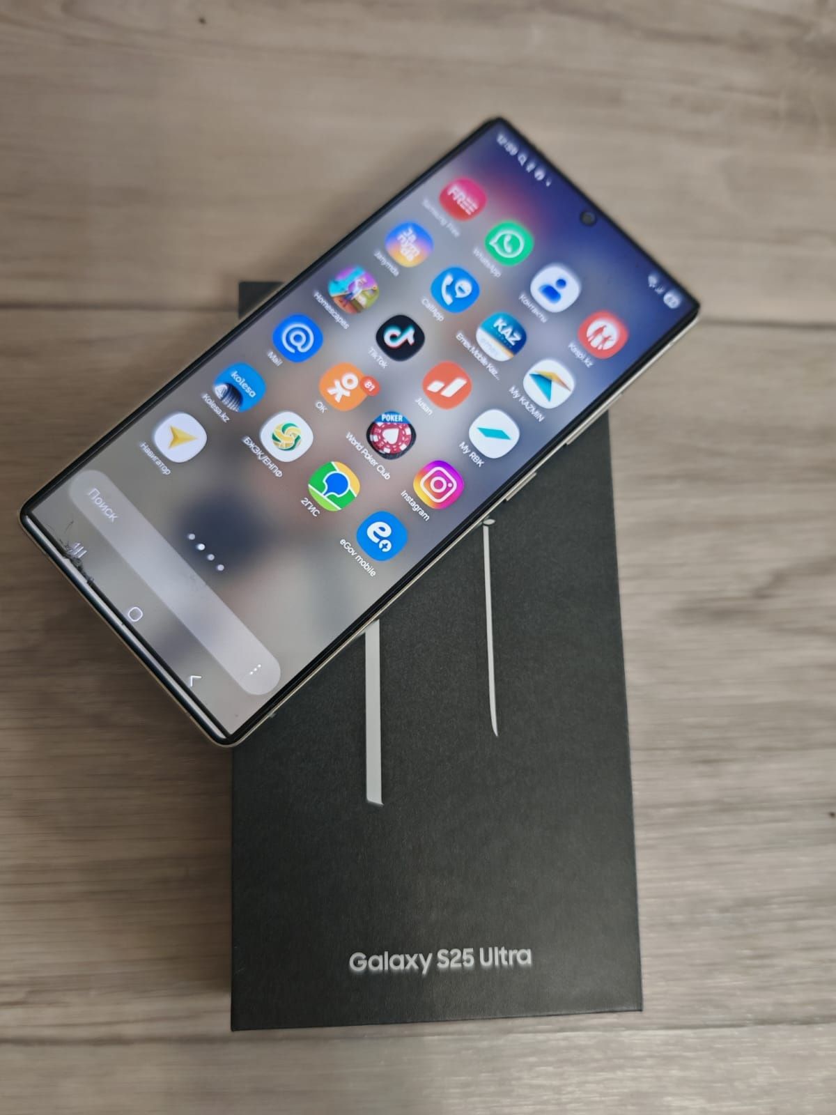 Срочно Самсунг S25 Ultra на 256 гигов