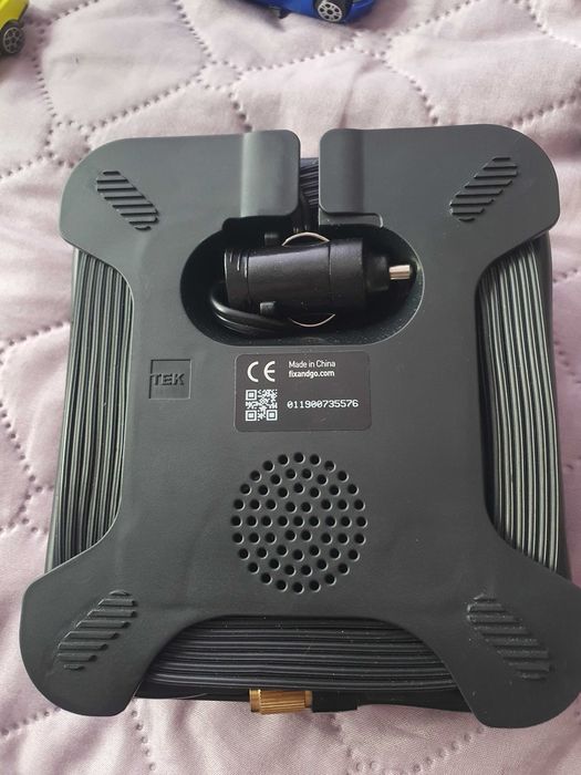 НОВИ оригинални компресори за гуми BMW