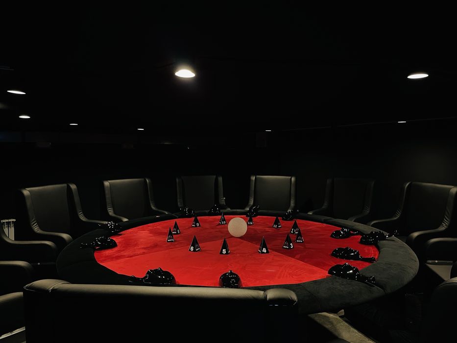 Продам готовый действующий бизнес! Мафия с падающими стульями