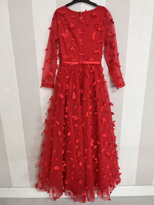 Вечернее платье на узнать или корпоратив