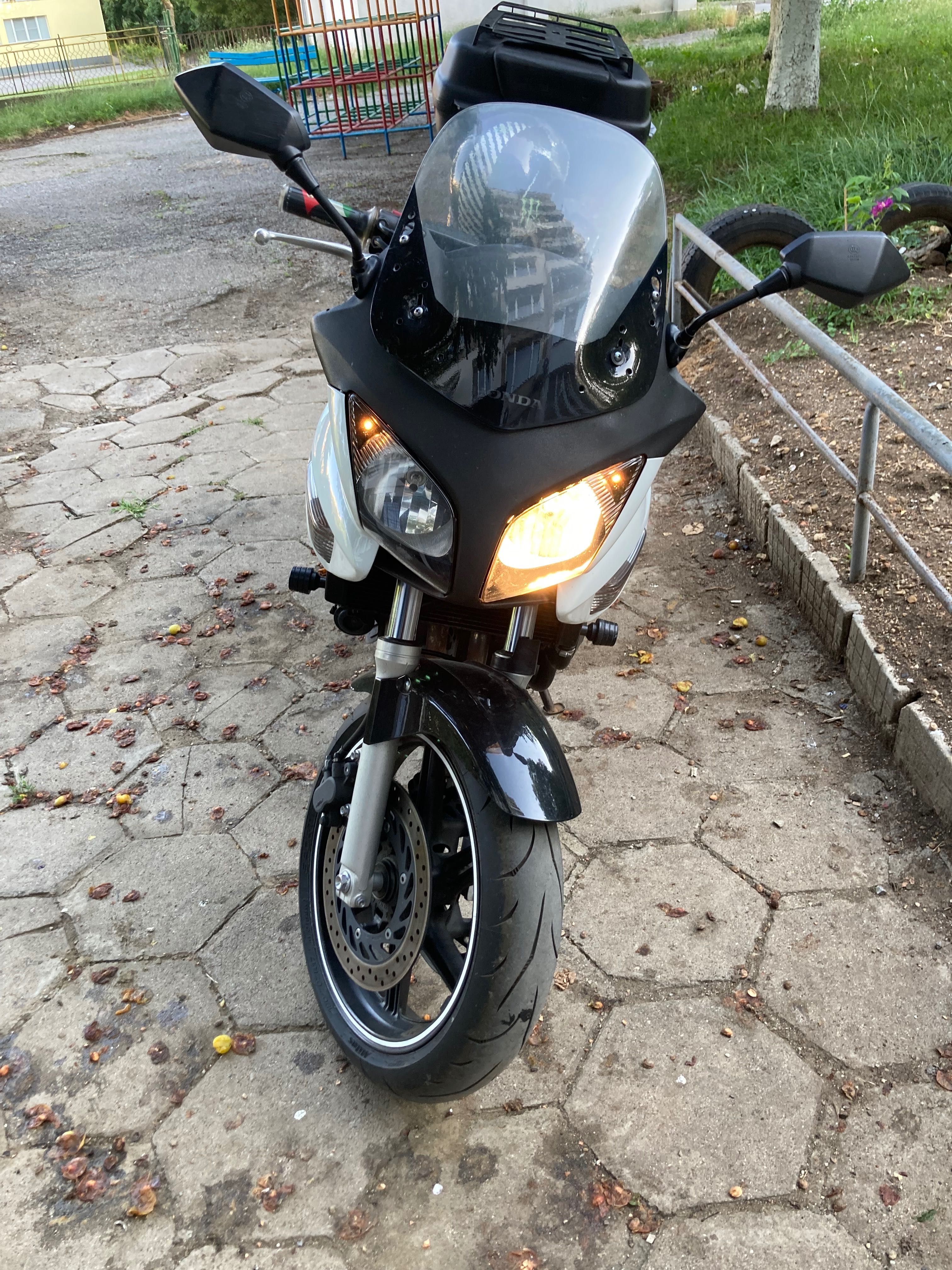 Продавам Honda CBF600 2008г.