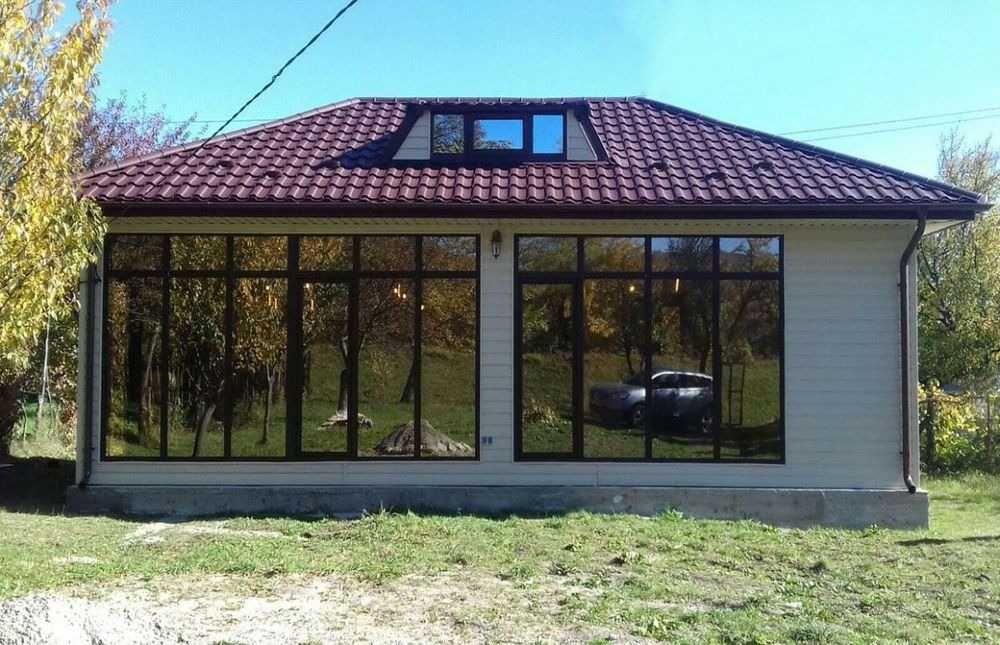Case pe structura metalica