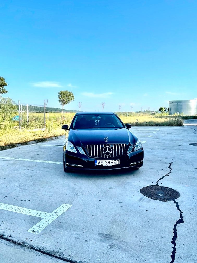 Mercedes Benz E220
