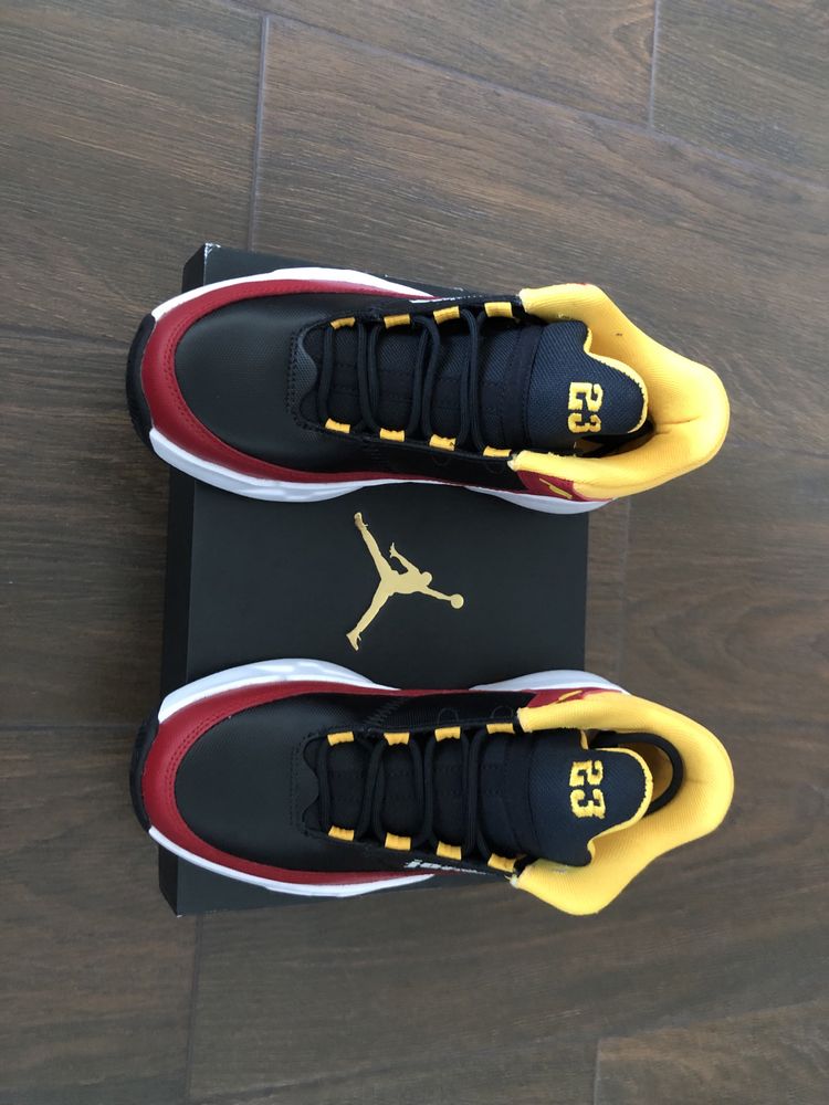 Jordan Aura MAX 3 SE (GS) Nepurtati  Mărimea 36