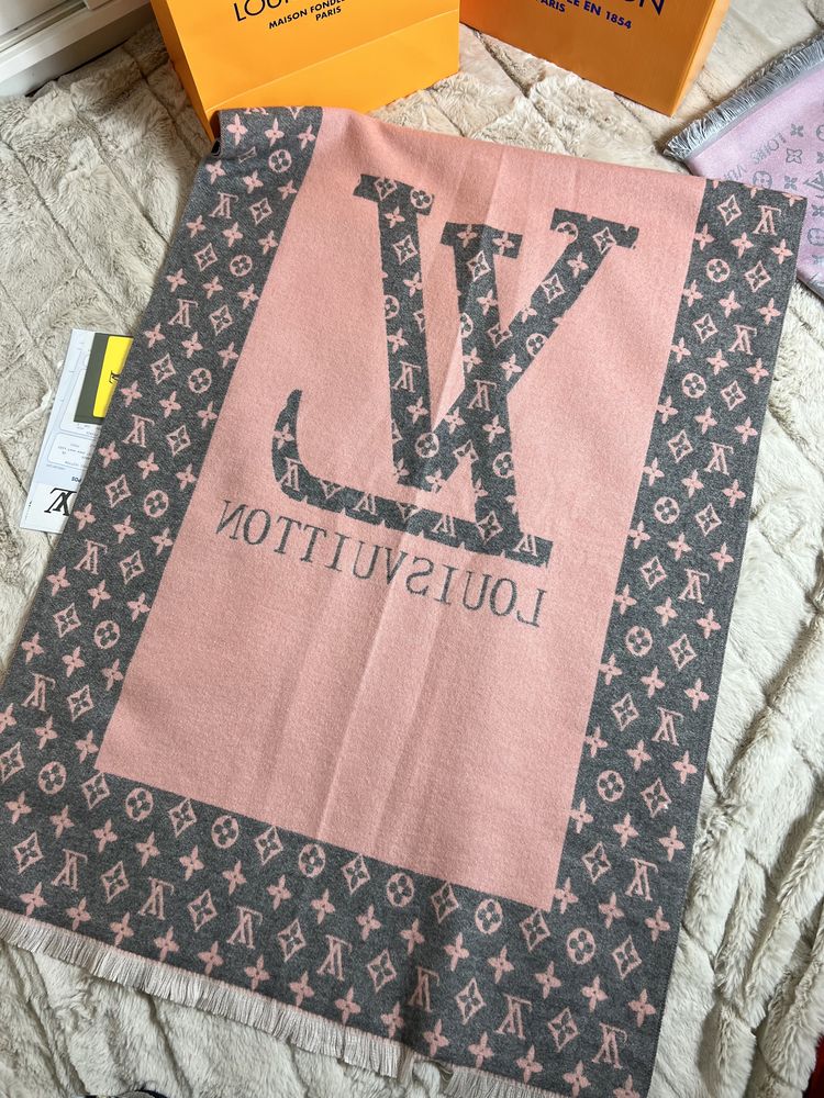 Fular/Eșarfa Louis Vuitton/Chanel/Prada