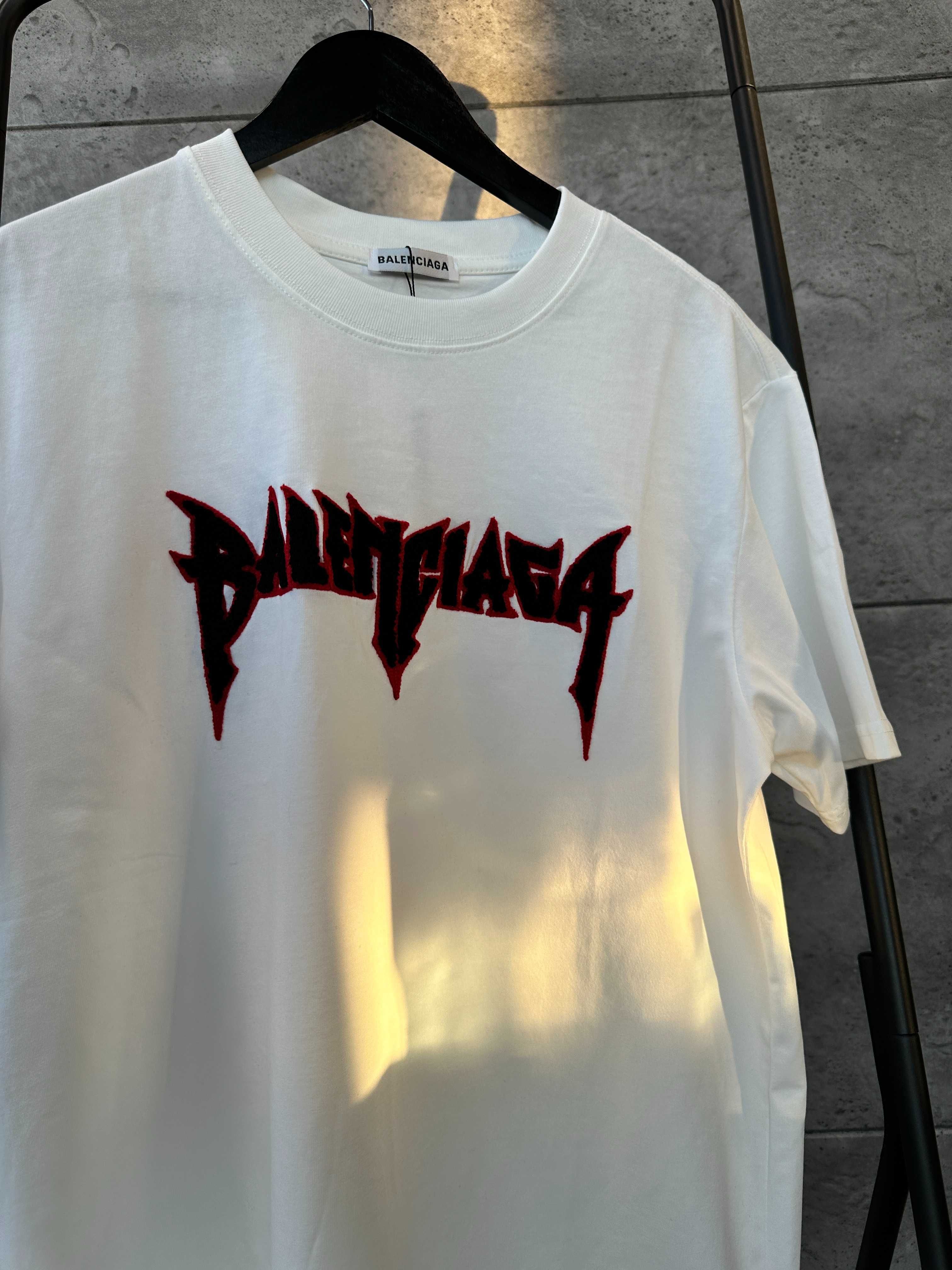 Тениски Balenciaga