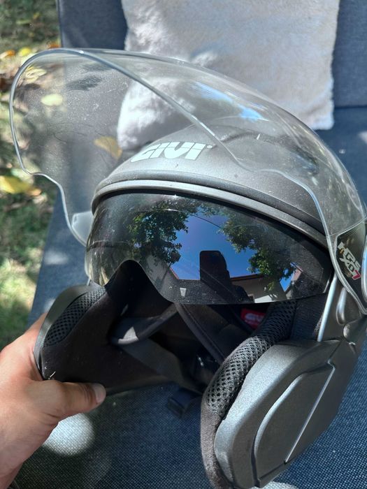 Casca moto Givi cu ochelari de soare hps x 07 XL