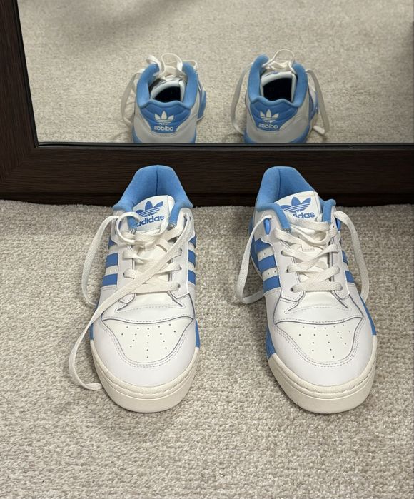 Pantofi sport adidas