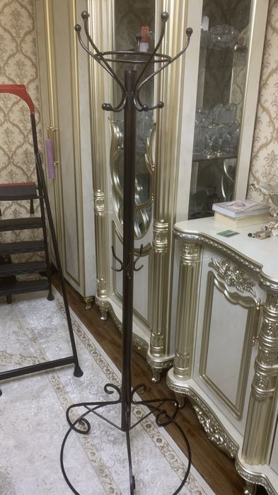 Вешалка железная