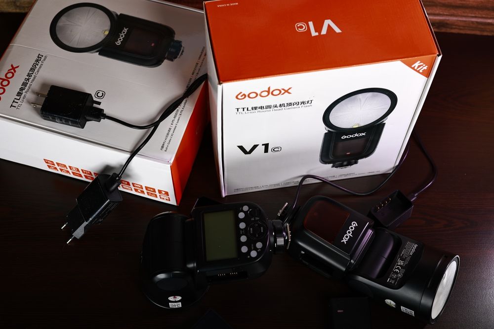 Godox V1 for Canon