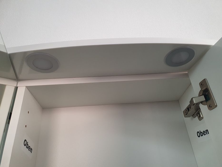 Se vinde oglinda pentru baie