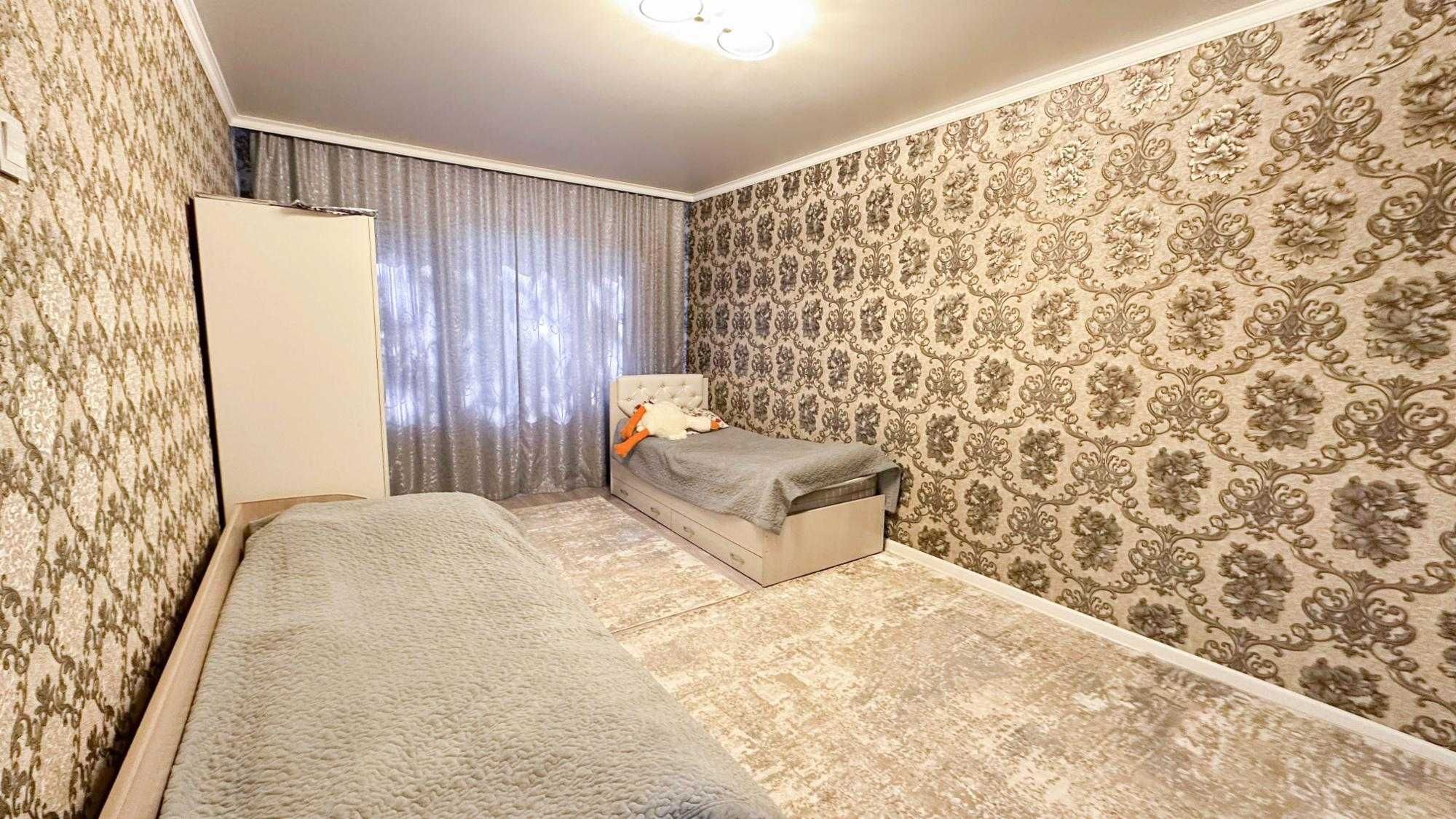 Продам 3 комнатную квартиру в мкр Центр Айман ИмпериЯ
