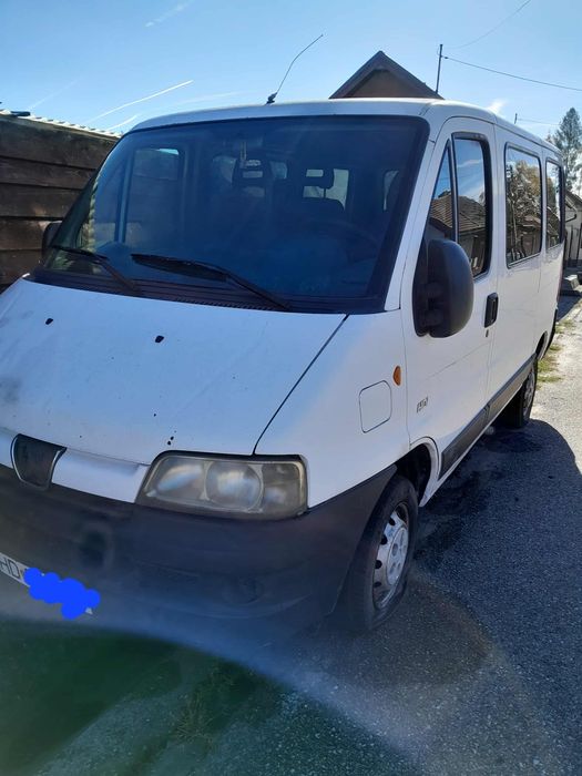 PEUGEOU boxer 2.0 8 locuri
