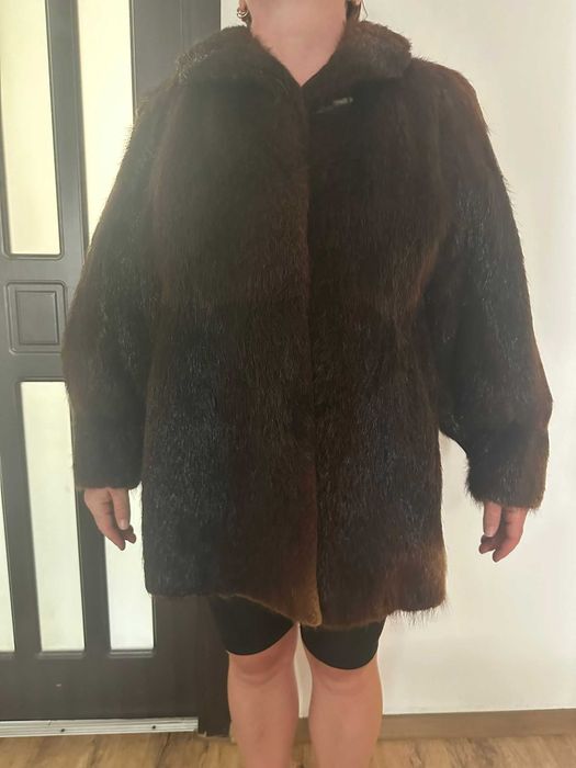 Haină din blană naturală!