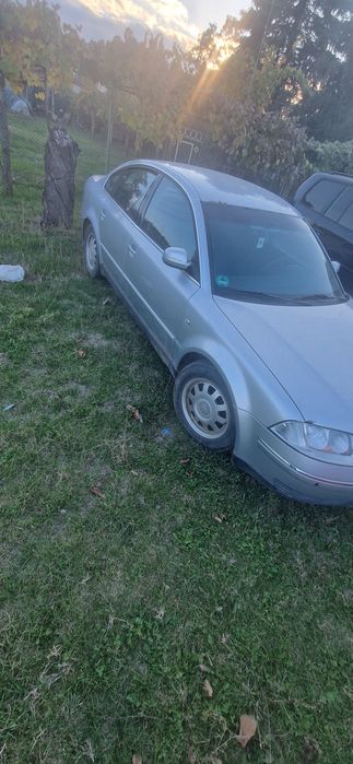 Продавам на части Volkswagen pasat 5 1.6 бензин