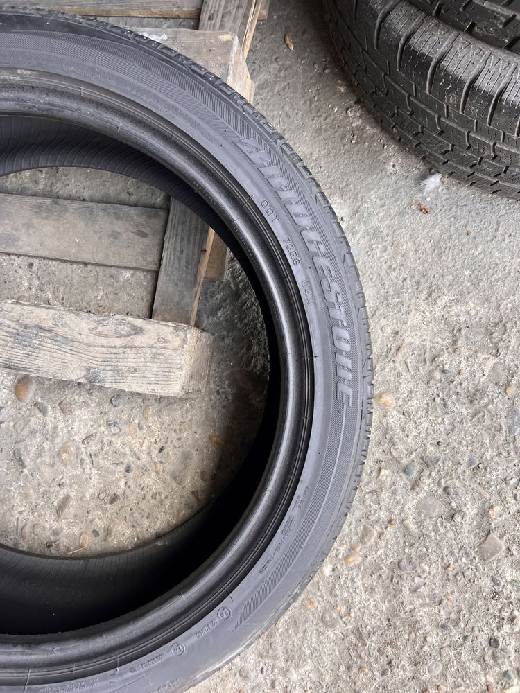 2 anvelope vara 225/45/19 , Bridgestone , 5.9 mm