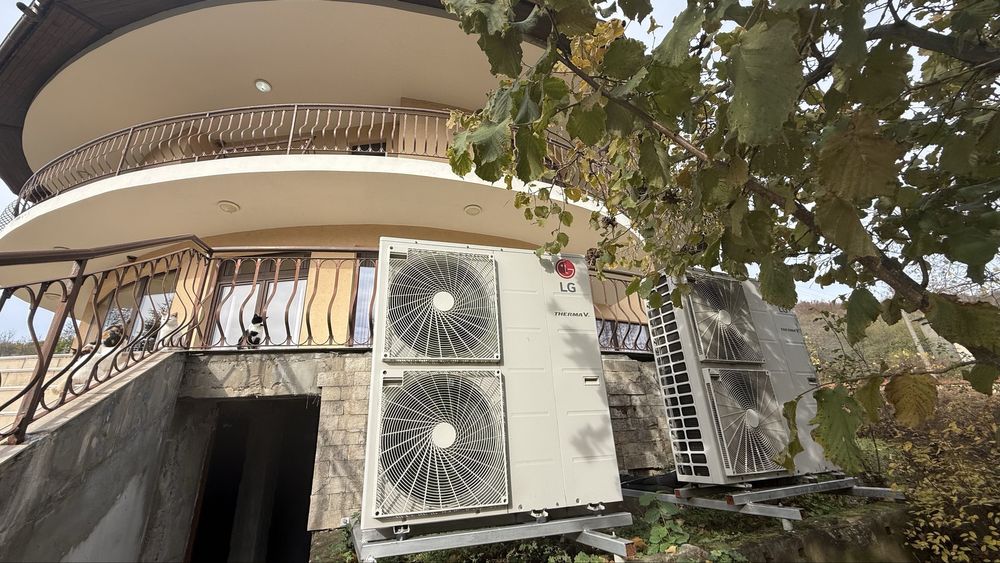 Термопомпа въздух-вода 14 kW LG Therma V