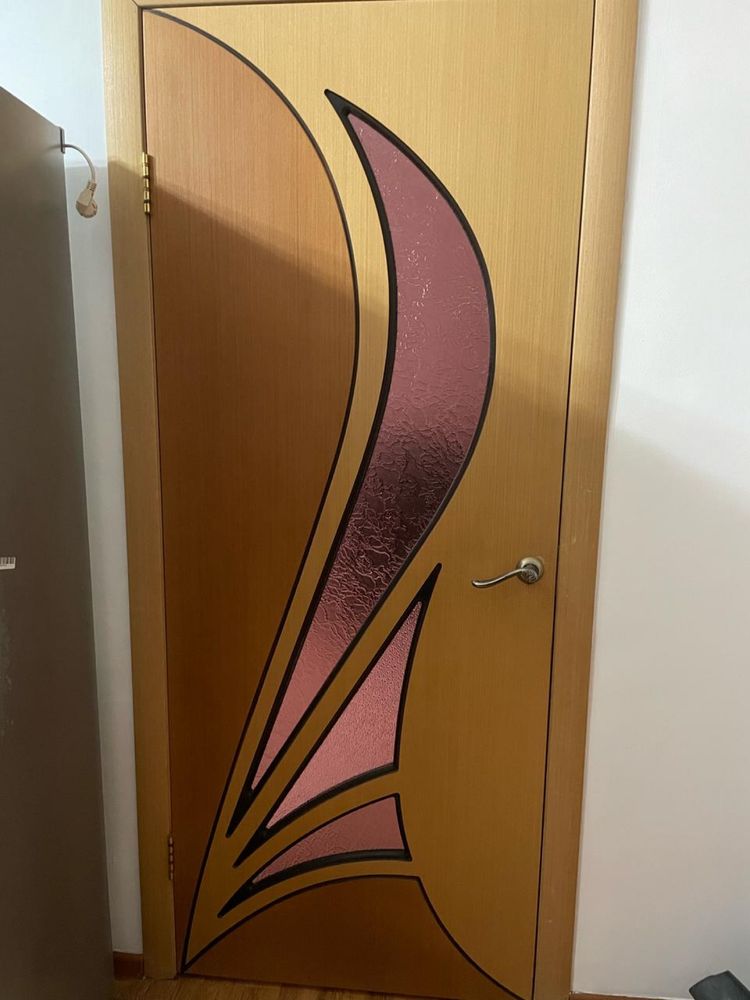 Продается двери 5000тг