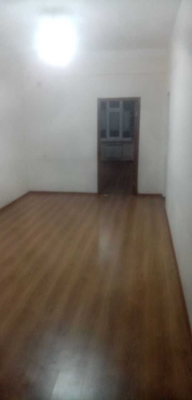 Сергели 6a   70 м². Продаётся  2 ком-я. 3 этаж.  СВОЯ кв Новостройка.